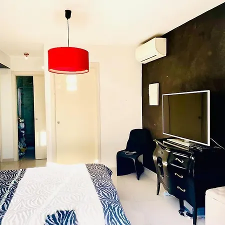 Penthouse De Charme Holiday home *