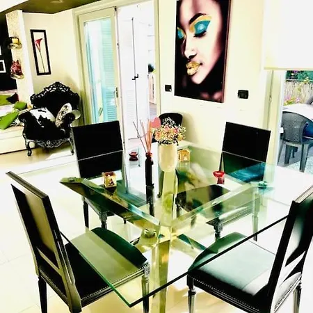 Holiday home Penthouse De Charme *