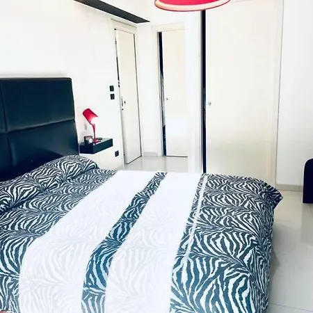 Cozy Apartement Cannes Tatil Evi